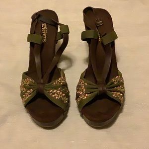 Wedge sandals